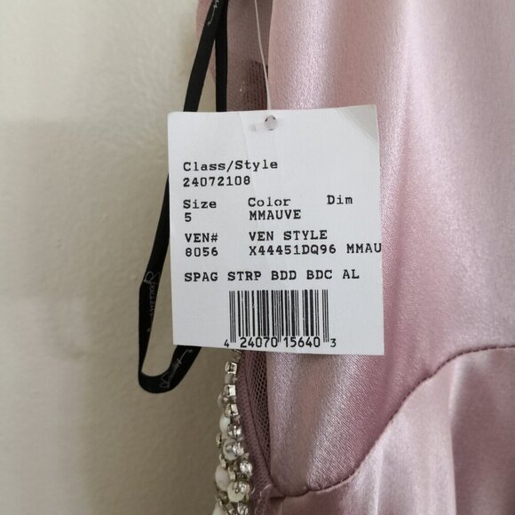 David’s Bridal Speechless Gown Size 5 - Picture 6 of 8